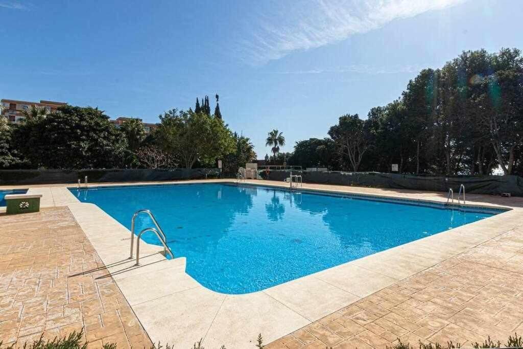 797 Holiday Rentals - Equipado Estudio Cerca Del Parque La Paloma Benalmadena Bagian luar foto